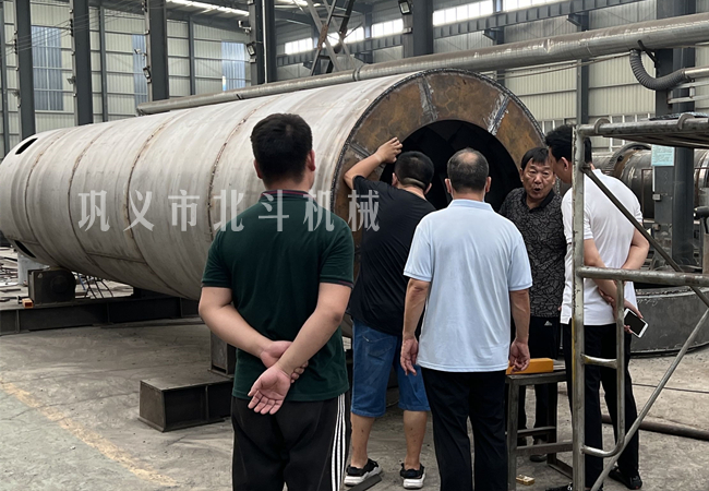 客户参观木材成人向日葵视频免费生产制造现场