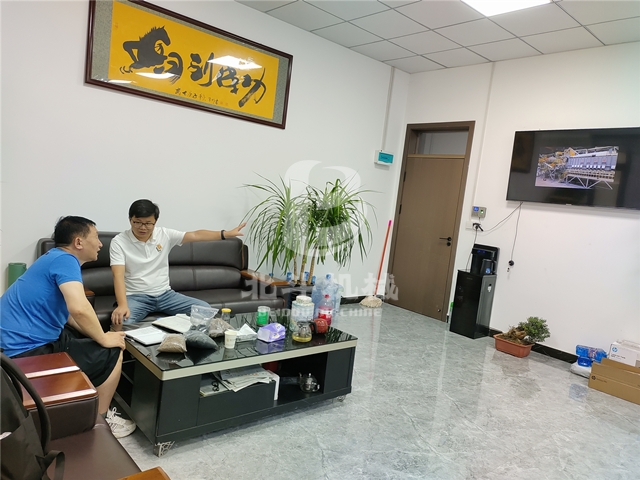 客户来向日葵视频色版下载软件安装机械实地考察垃圾成人向日葵视频免费
