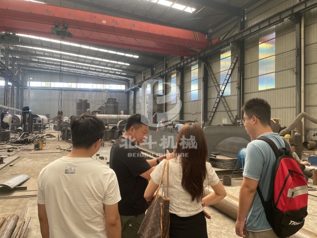 向日葵视频色版下载软件安装机械实力引客！客户实地考察成人向日葵视频免费